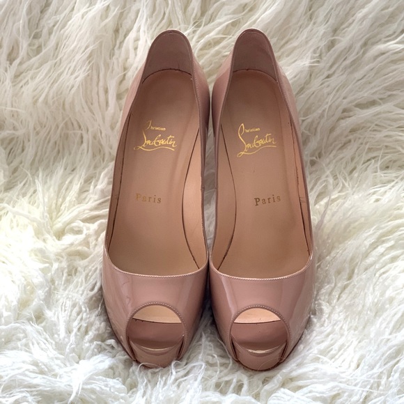 Christian Louboutin Very Prive 120 Patent Pump - Picture 3 of 13